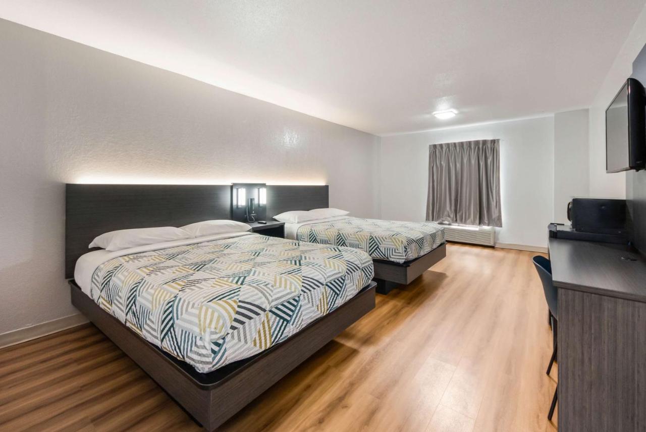 Motel 6-Laredo, Tx - North I-35 외부 사진