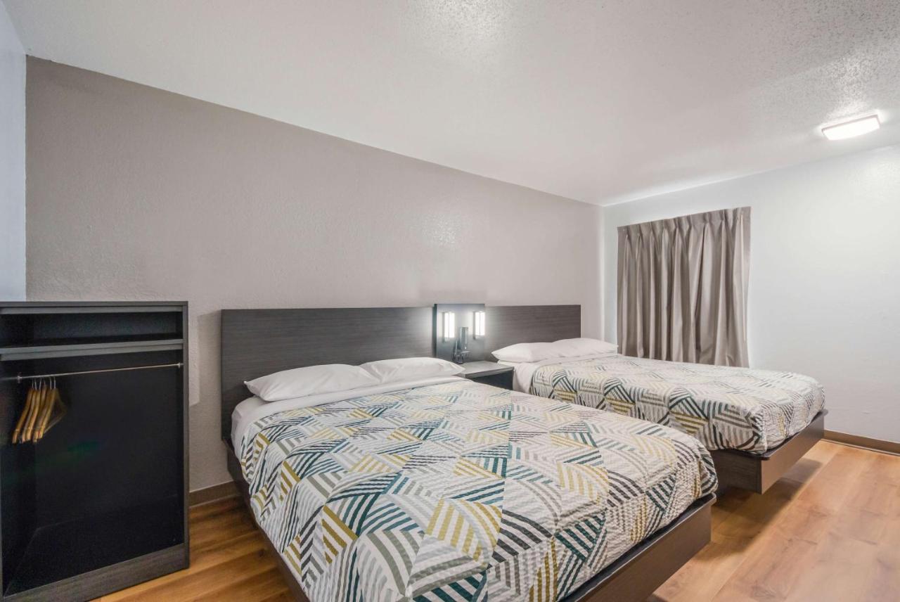 Motel 6-Laredo, Tx - North I-35 외부 사진
