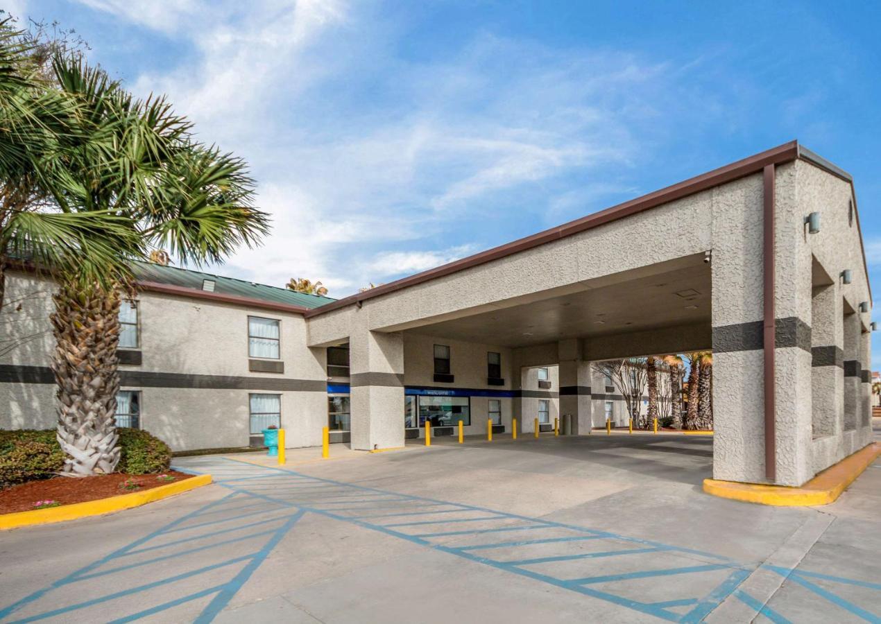 Motel 6-Laredo, Tx - North I-35 외부 사진
