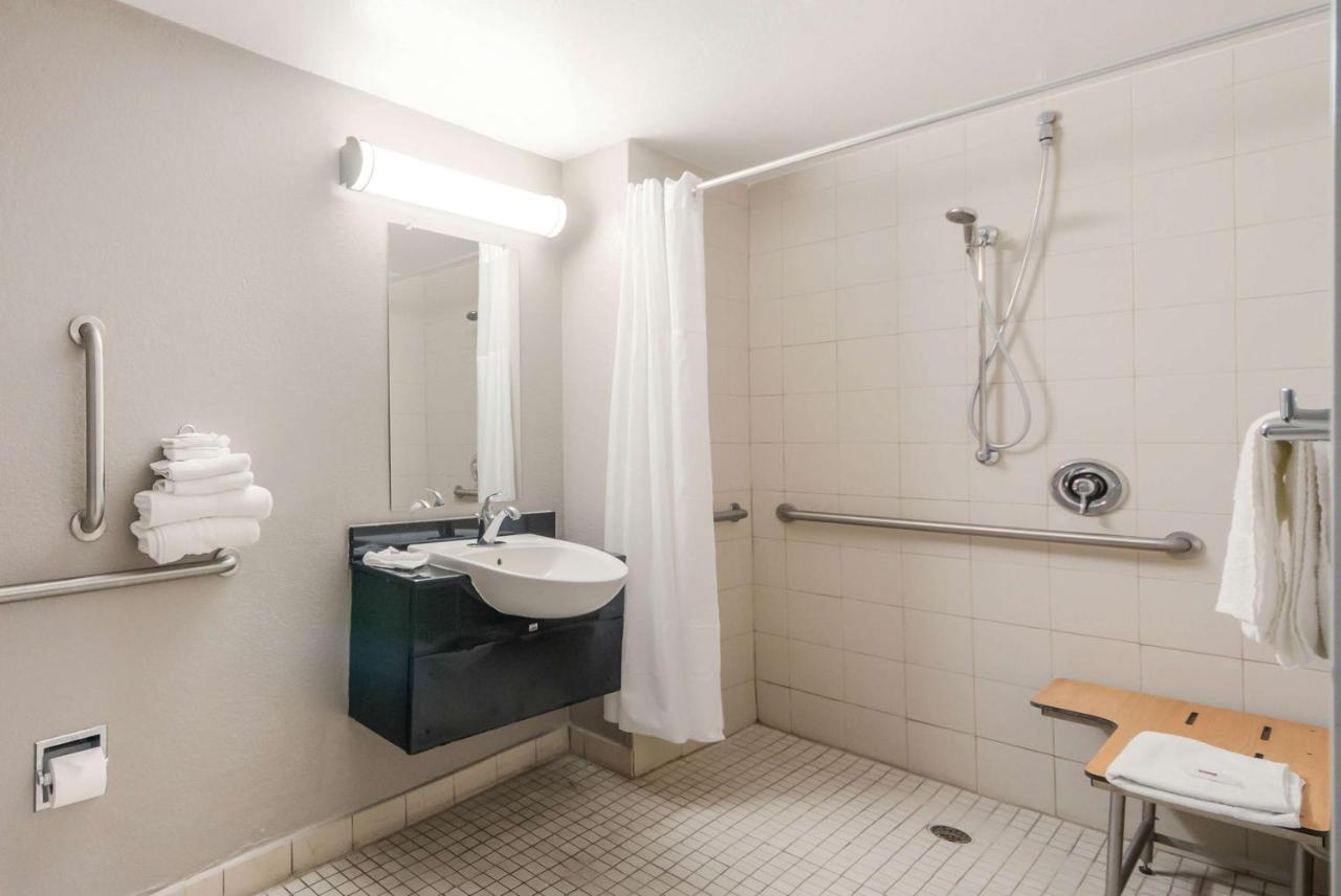 Motel 6-Laredo, Tx - North I-35 외부 사진