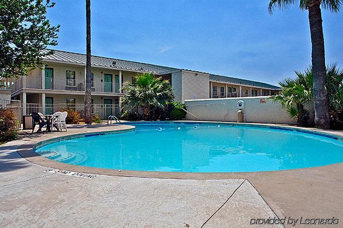 Motel 6-Laredo, Tx - North I-35 외부 사진