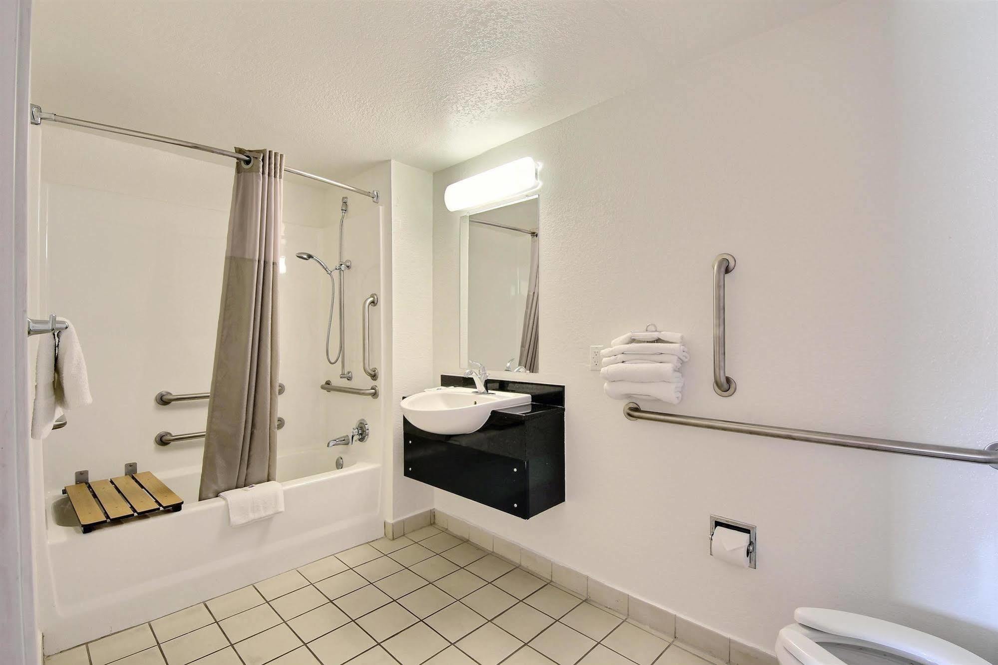 Motel 6-Laredo, Tx - North I-35 외부 사진