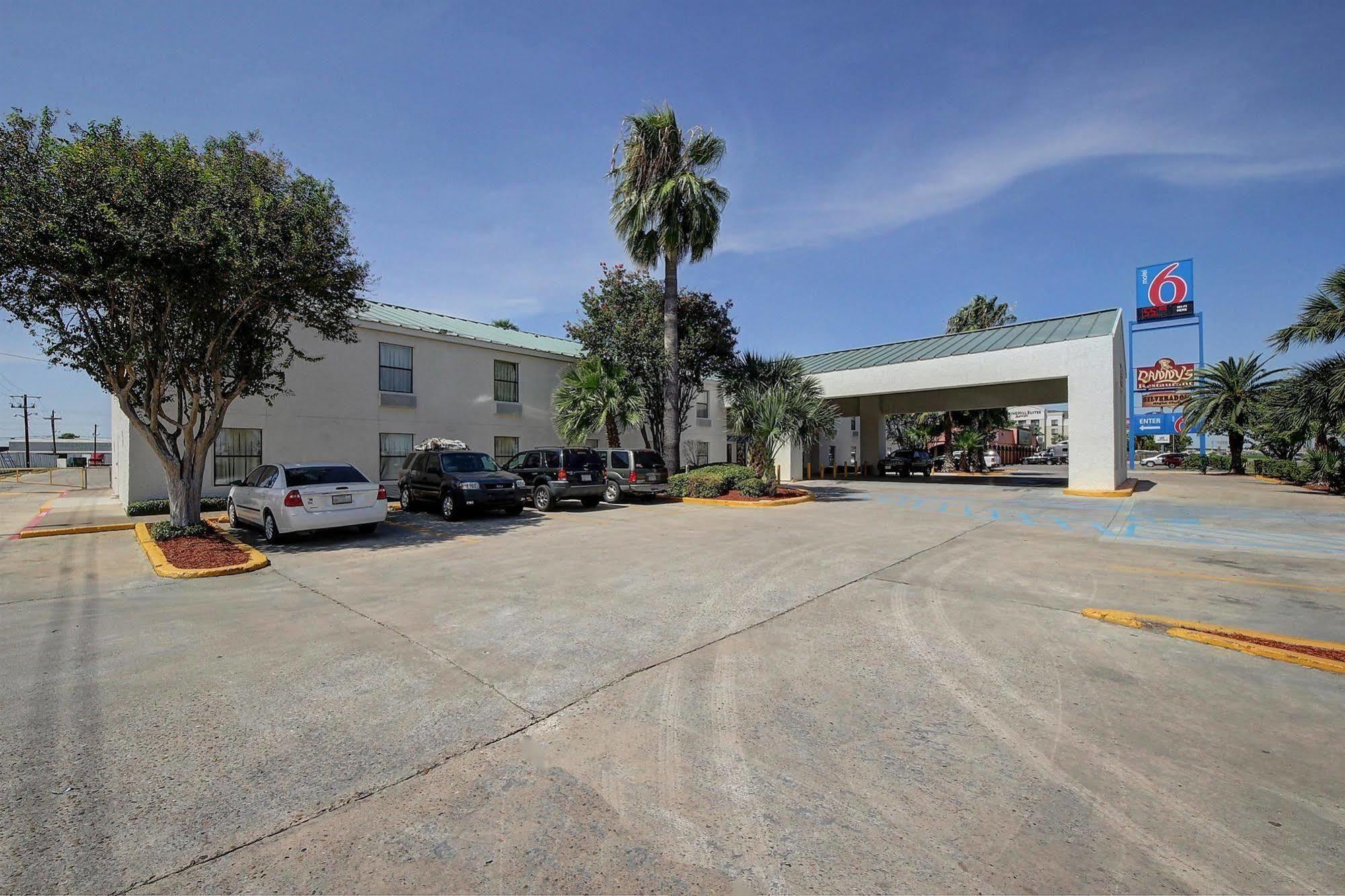 Motel 6-Laredo, Tx - North I-35 외부 사진